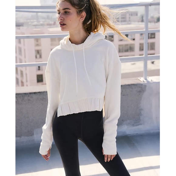 FP Movement Snood Mood Layer in Ivory/Sage. Size Small. NWOT - Picture 1 of 15